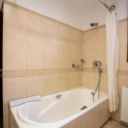 Hotel Likoria 4*