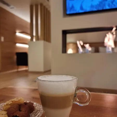 Likoria 4*