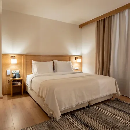 Likoria Hotel 4*