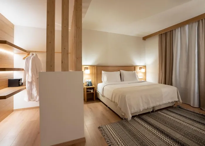 Ξενοδοχείο Likoria Αράχωβα